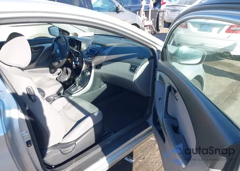 2013 Hyundai Elantra Gs z USA, uszkodzony, nr VIN KMHDH6AE4DU014744